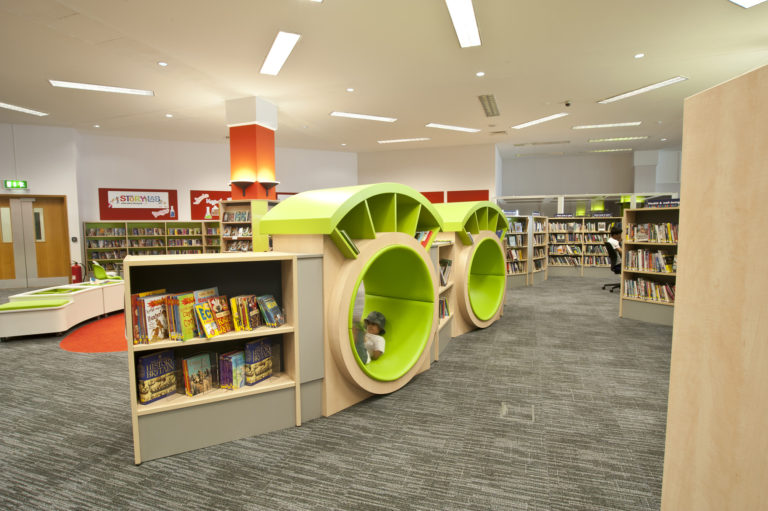 Children's Library - Play and Learn